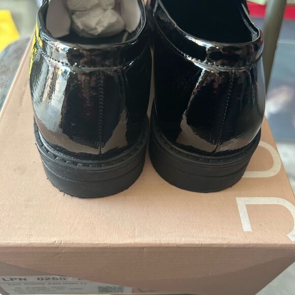 Just Fab Black Patent Leather Loafers with Gold Detail - Picture 6 of 13
